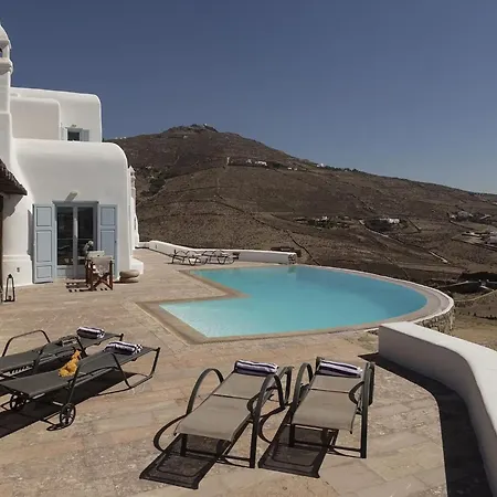 Villa With Panoramic Sea Views *